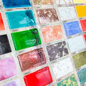 Cristalería Araez muestra de color